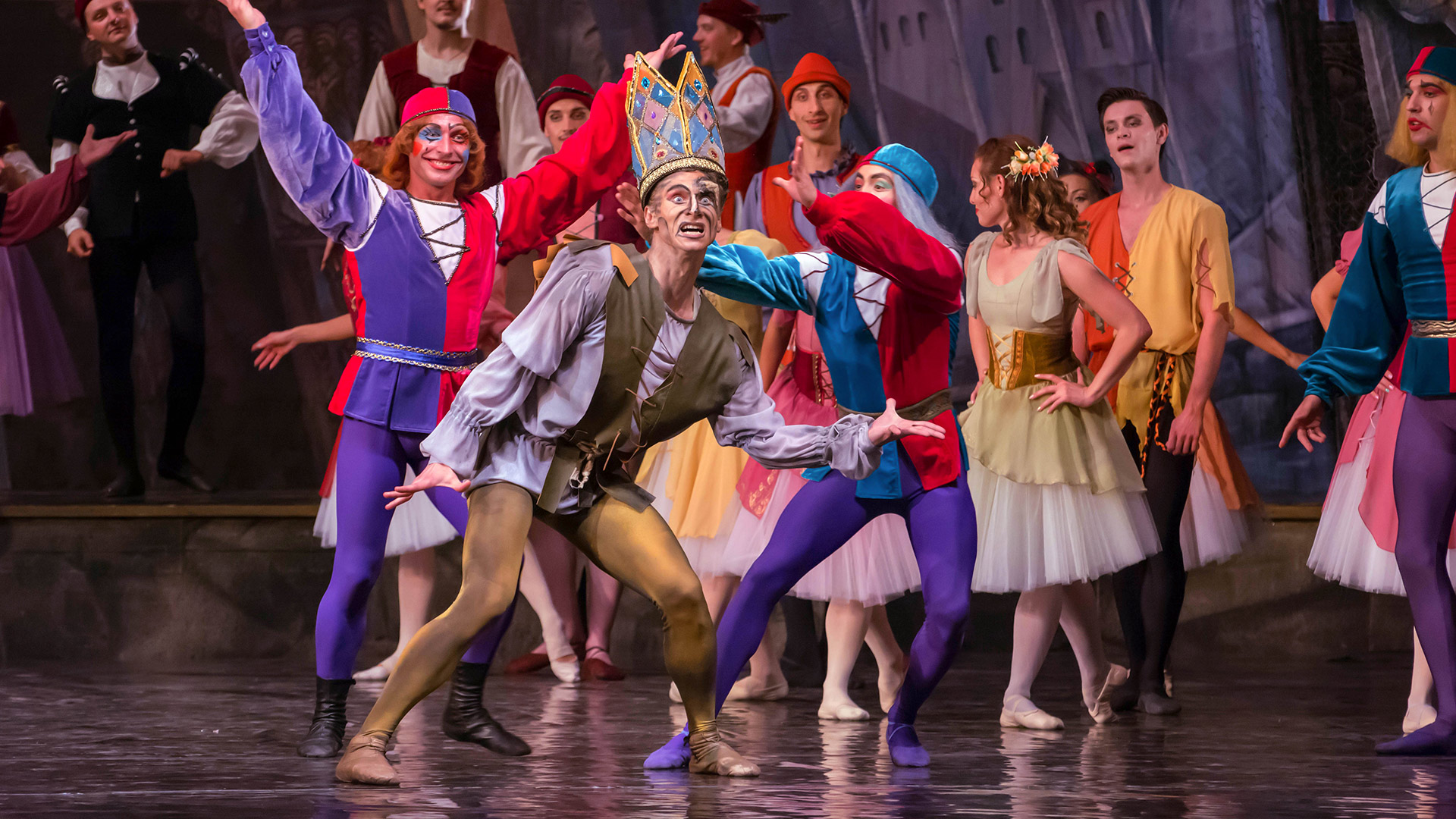 Opera Carlo Felice Notre Dame a