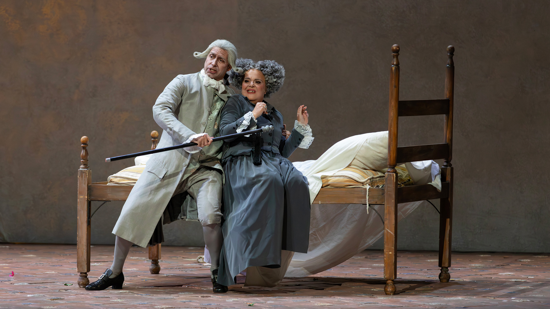 Nozze_di_Figaro_Teatro_Carlo_Felice_1b