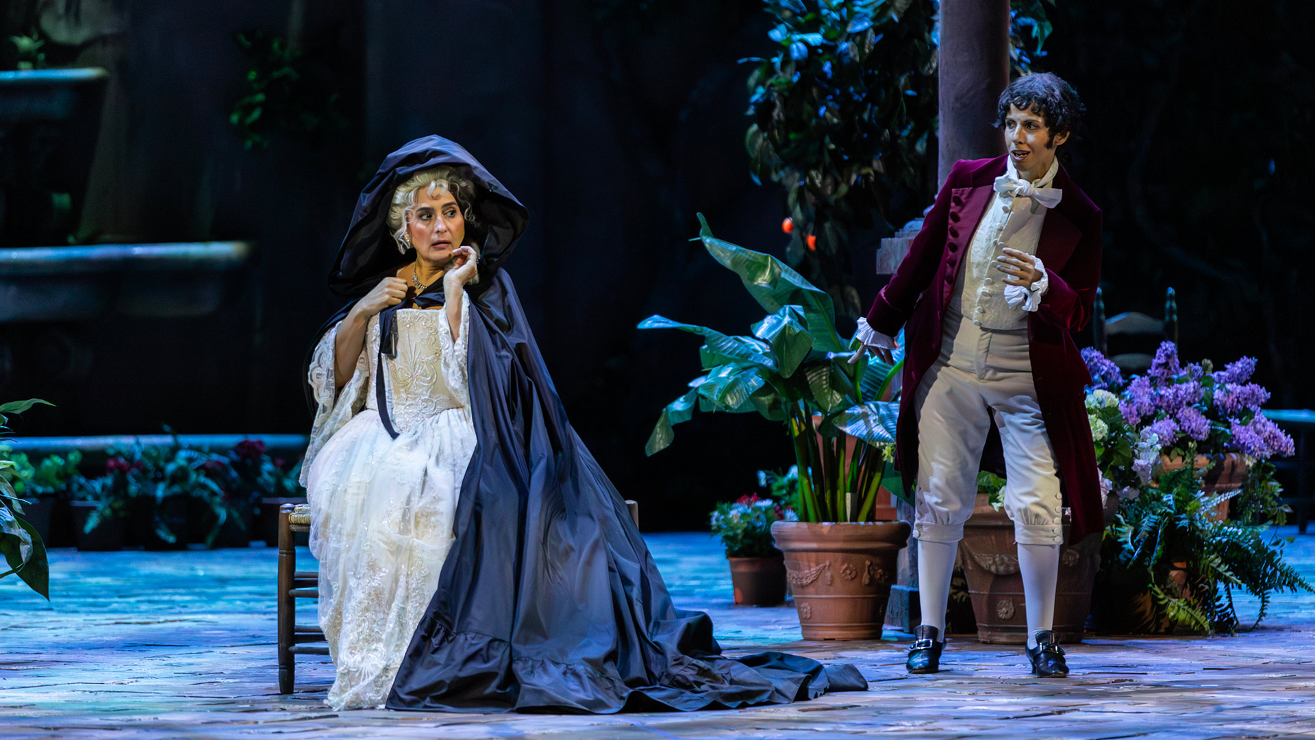 Nozze_di_Figaro_Teatro_Carlo_Felice_1i